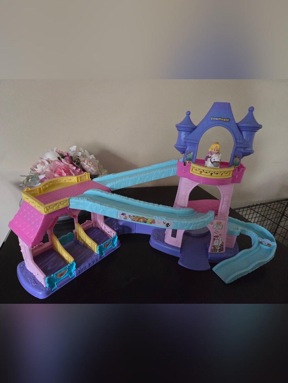 Little People Disney Princess Klip Klop Castle With Rapunzel